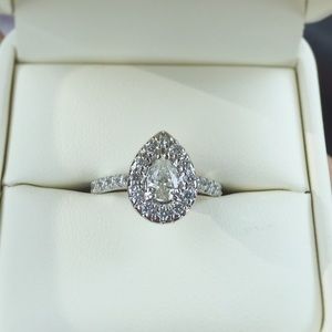 Engagement Ring Wedding Band Set